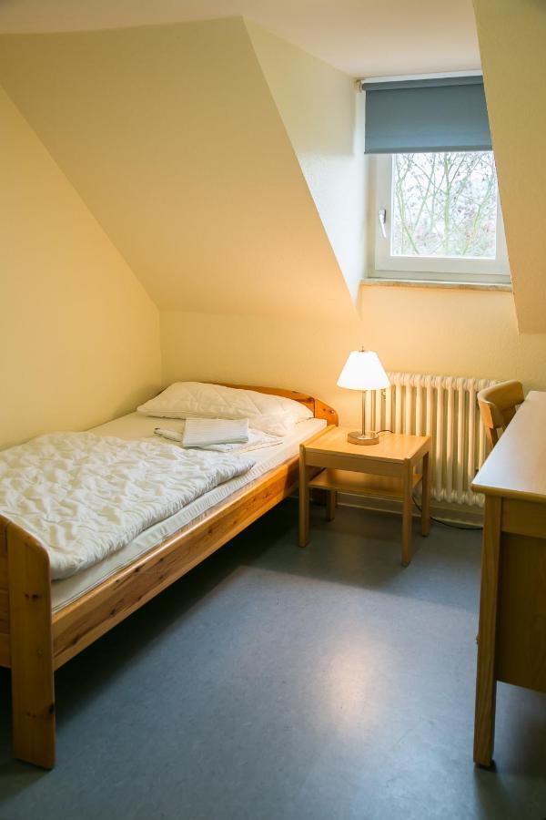 Jugendhaus St. Kilian Hostel Miltenberg Bagian luar foto