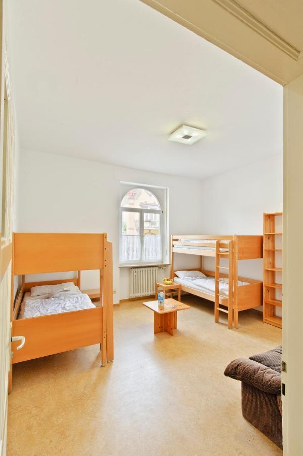Jugendhaus St. Kilian Hostel Miltenberg Bagian luar foto